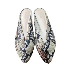 Owme Women's Animal print loafers. Size 41